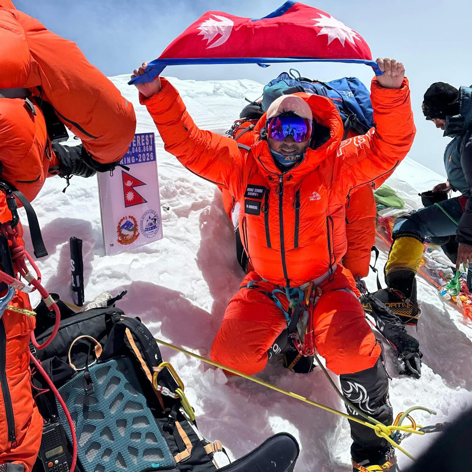 Mingtemba Sherpa completes Everest region Triple Crown in eight days
